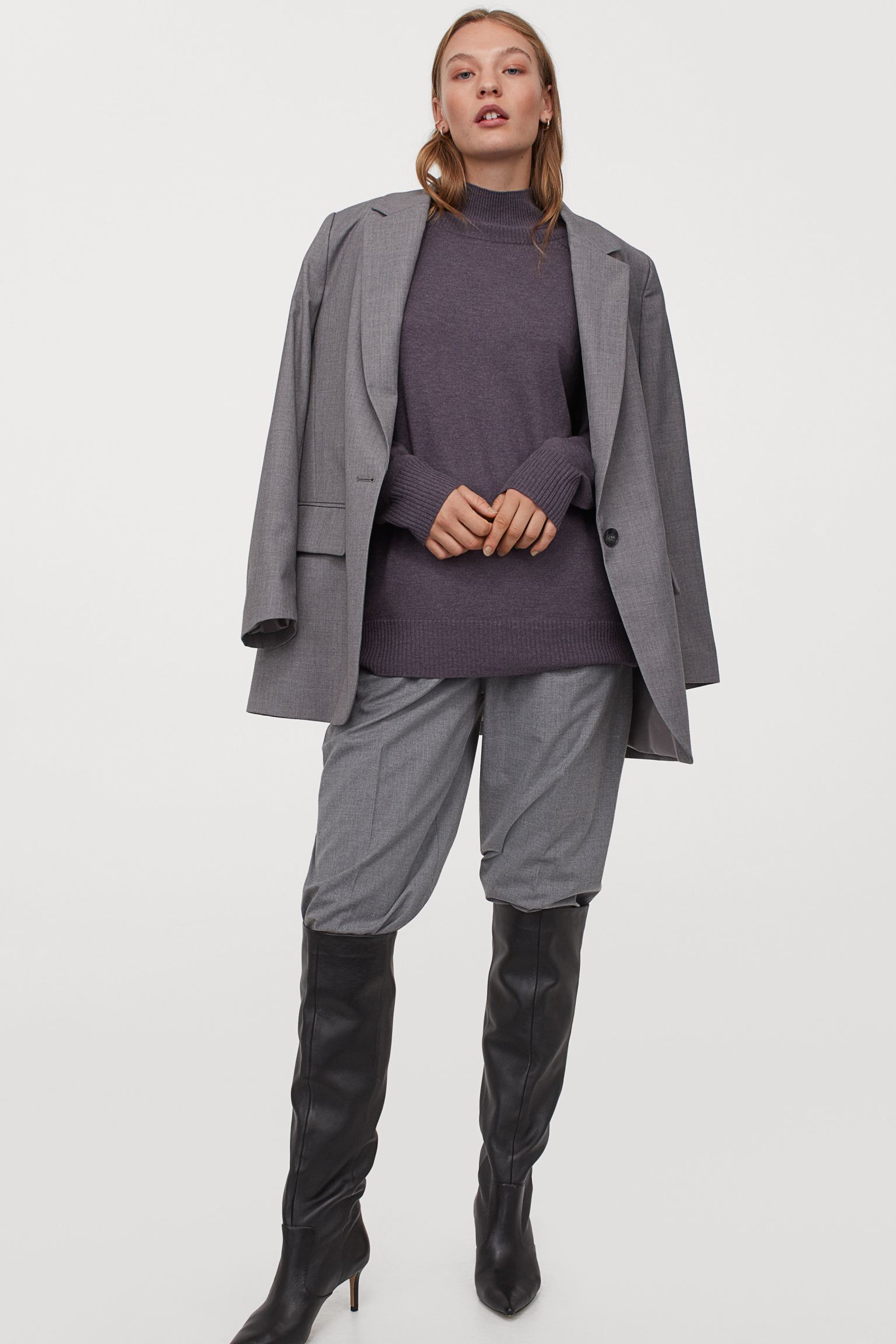 کت شلوار طوسی